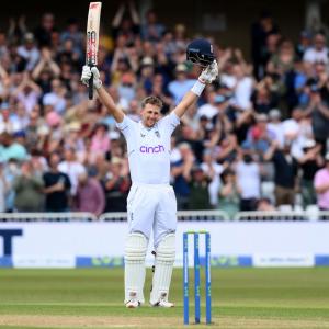 PHOTOS: England vs New Zealand, 2nd Test, Day 3
