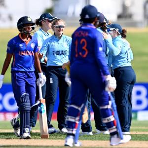 ICC Women's WC: Knight shines as England beat India