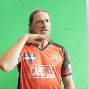 Dale Steyn Masters Pushpa Moves