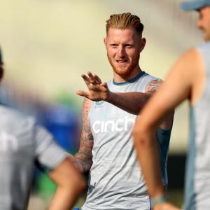Several England players affected by virus in Pakistan