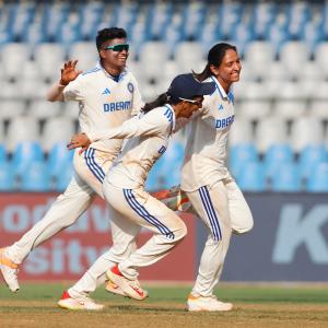 Women's Test PIX: Harmanpreet leads India's fightback