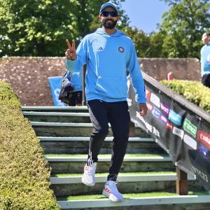 Watch Out Aussies! Jadeja, Gill Are Here
