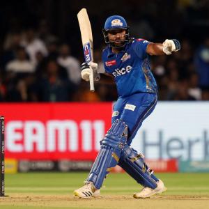 No problem with Rohit's batting technique: Sehwag