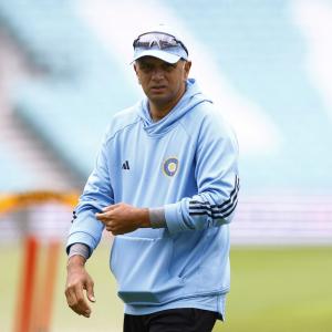 We are in a tricky situation: Dravid