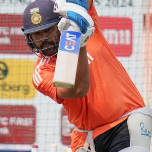 India look to keep stranglehold over England in Ranchi