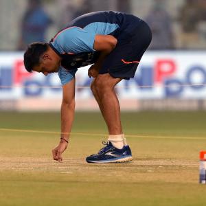 Pitch might spin a little bit: Dravid