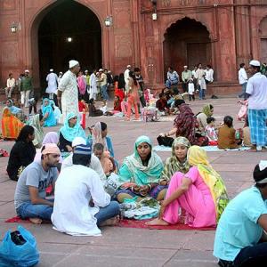 Observing Ramzan: Solemn celebrations with a Muslim family