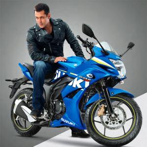 Top 8 two-wheelers for college students