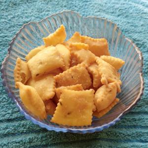 Diwali snacks: How to make Shankarpali, Chivda and Chakli