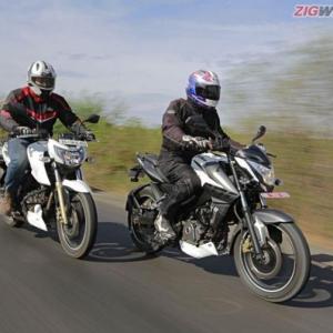 Pulsar NS 200 vs Apache RTR 200. And the winner is...