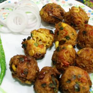 Party appetisers: Maggi Pakoda, Basket Pizza and more