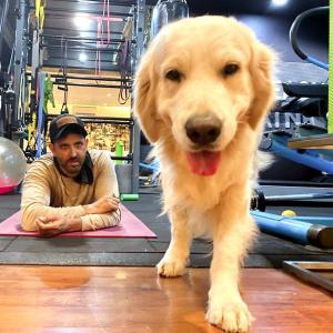 Hrithik Roshan and his pet enjoy self-isolation
