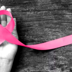 5 warning signs of cancer women should not ignore