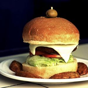 RECIPE: How to make Aloo Tikki Burger