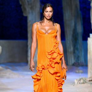 PIX: Irina Shayk adds flair to Versace show