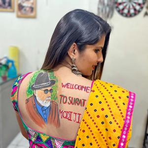 How Women In Surat Are Welcoming Modi