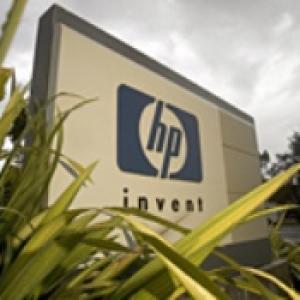 HP Q3 profit plunges 19%