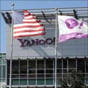 Yahoo! to close offices worldwide for a week