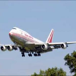 AI to fly all-economy planes on Gulf routes
