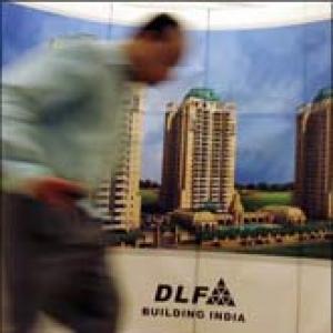 DLF garners Rs 100 crore from bookings