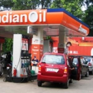 IOC expects share sale at Rs 450, FPO in late Jan