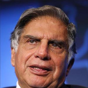 Ratan Tata splits airlines on overseas rule