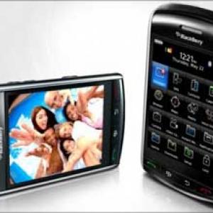 RIM launches BlackBerry Storm in India