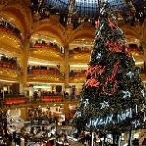 Hotel rates, air fares soar for Christmas, New Year