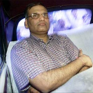 Harshad Mehta's brother, 8 SBI officials acquitted in 1992 securities scam