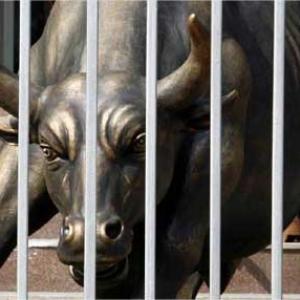 Bear hug for Modi sarkar, Sensex ends in red; bluechips drag