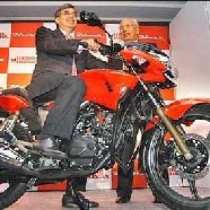 Hero Group to pay Rs 3,841.83 cr for Honda's stake