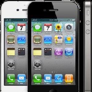 iPhone 4S may trip on sky-high price