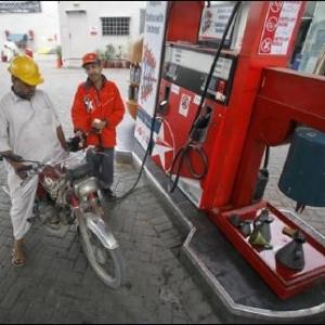 Diesel to cost more, govt plans to deregulate prices