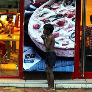 Photos: The rich-poor divide in Mumbai