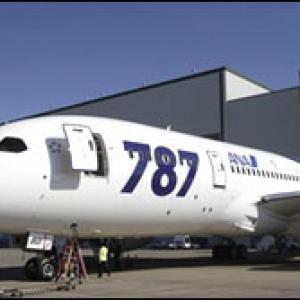 Dreamliner: AI to take delivery after US probe