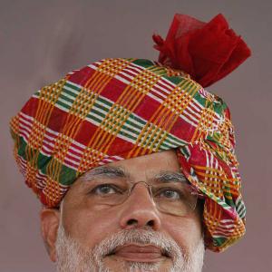 Rout out 'untrustworthy' Congress: Modi asks people