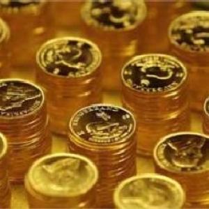 Gold, silver fall on subdued demand, global cues