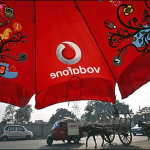 Vodafone India joins 4G race, to launch services by year end