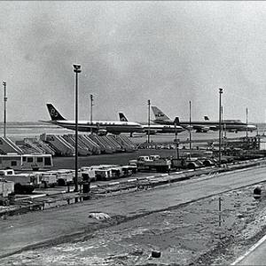 Historic PHOTOS of Dubai International Airport