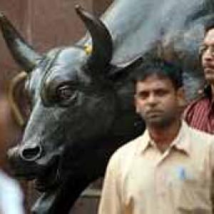 Markets slip as government measures disappoint