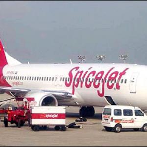 With mounting LOSSES SpiceJet is caught in air pocket