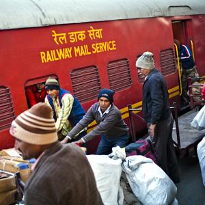Railways need Rs 15,460 cr to complete 918 projects
