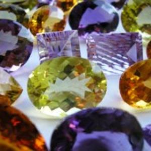 Gems, jewellery: A cut in duty sought