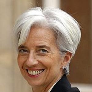 IMF chief Lagarde meets Pranab; discusses Euro zone crisis