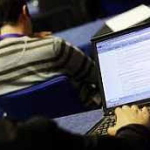 Govt for consensus on rules for internet content control