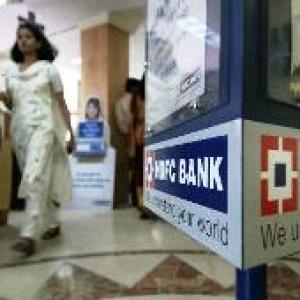 HDFC launches mobile banking in Hindi