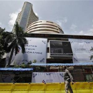 Markets end in red; Lupin slumps 9%, ITC up 2%