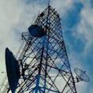 BSNL, MTNL ask govt for Rs 11k-cr to hold spectrum