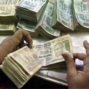 India's current account deficit to improve in FY'14