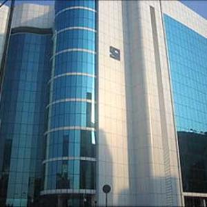 Sebi cracks down on new funds, asset managers chafe